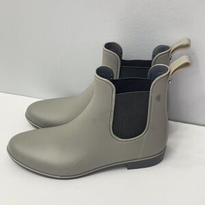Sam Edelman Tinsley Grey Matte Rain Boots Size 10 M
